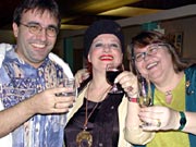 Lotti hatte nicht nur die "Reception", sondern - zusammen mit ihren KollegInnen von Imholz - auch unsereTickets im Griff.