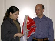 Sandra dankt Stephan, der als Prsidenten den Karren schleppen durfte.