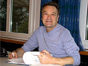 Hat (noch) gut lachen, unser Regisseur