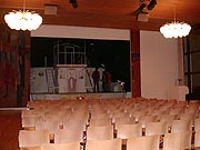 Ganz einfach der leere Saal danach...